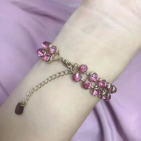 Fashionable casual women's crystal bracelet Five leaf flower accessories for ladies Love story double bracelet match - Image 6