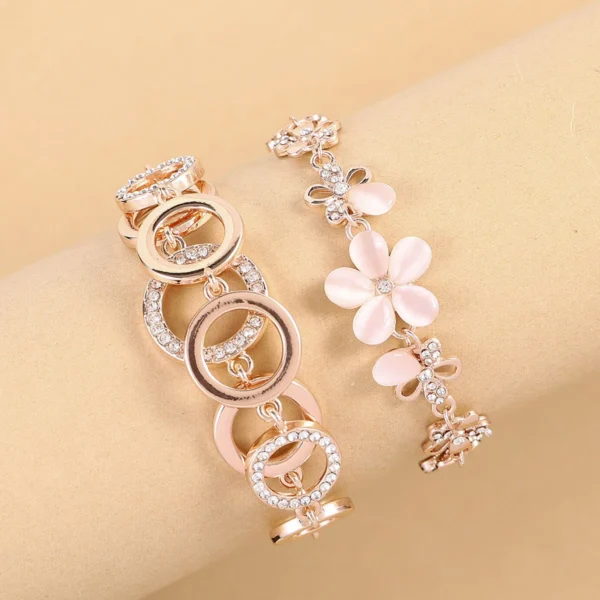 Fashionable casual women's crystal bracelet Five leaf flower accessories for ladies Love story double bracelet match - Image 2