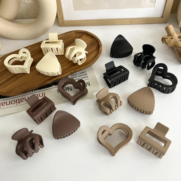 Korean Simple Matte Hair Clips Geometric Square Heart Triangle Crab Hair Clips Black Khaki Beige Women Girls Hairpins Barrettes