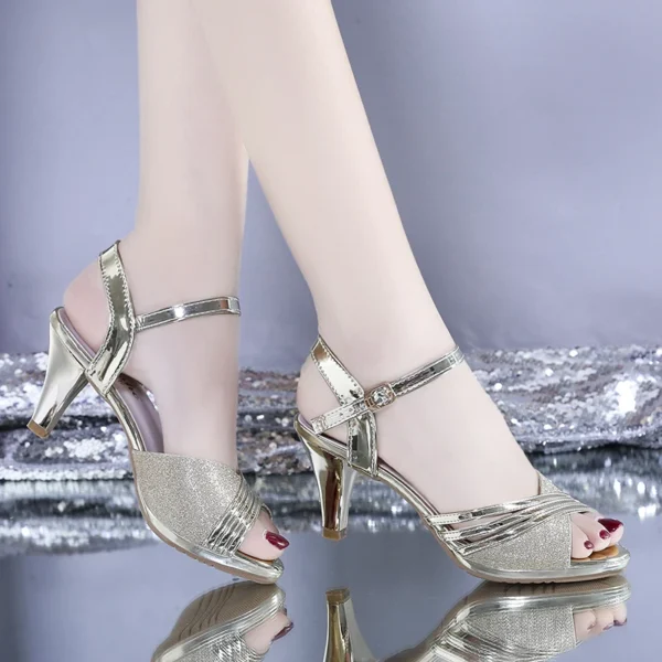 2022 Summer New Style British Style Fish Mouth Buckle Fashion Open-toe Sandals Women Fashion Comfortable High Heels - Image 5