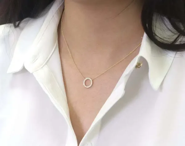 2025 Trend Elegant Jewelry Crystal Circle Pendant Necklace Golden Color Unquie Women Fashion Necklace Wholesale - Image 3