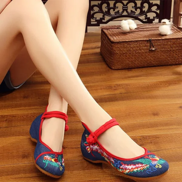 Chinese Embroidered Floral Canvas Shoes Traditional Chinese Old Peking Ballerina Female Casual Flat Loafer Shoes Women - Image 2
