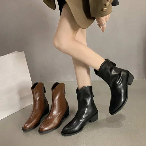 Women Pointed Toe Soft Leather Ankle Boots Winter Woman Fashion Back Zipper Pu Leather Short Booties Retro Style Outfit Boots
