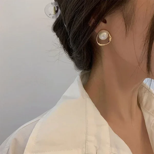 Imitation Pearl Earring for Women Gold Color Round Stud Earrings Korean Delicate Irregular Design Unusual 2023 Fashion Jewelry - Image 2